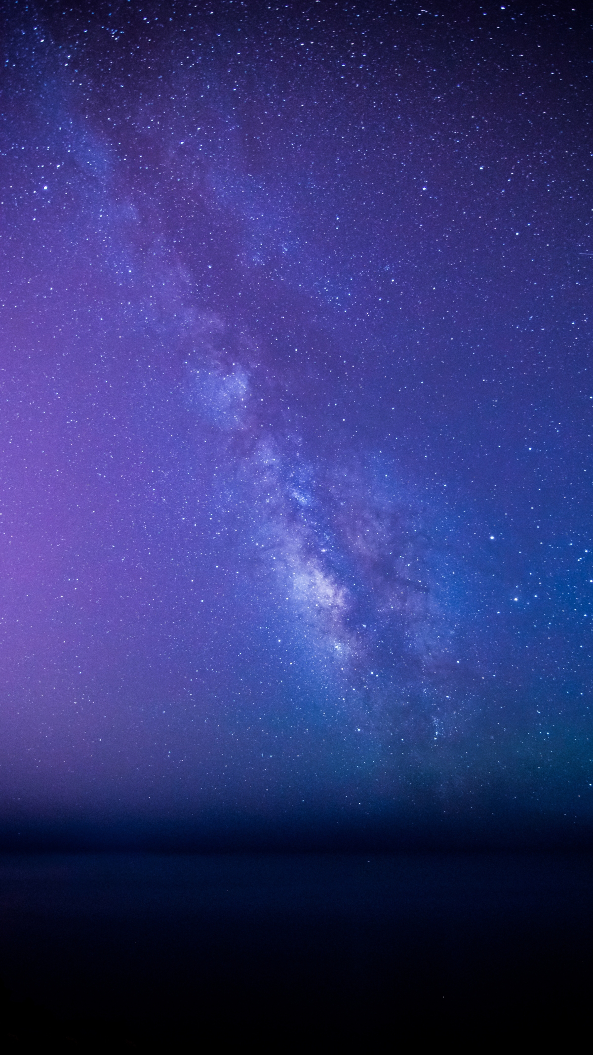 银河璀璨星空背景，竖屏4K超清手机壁纸，高清2160x3840免费下载