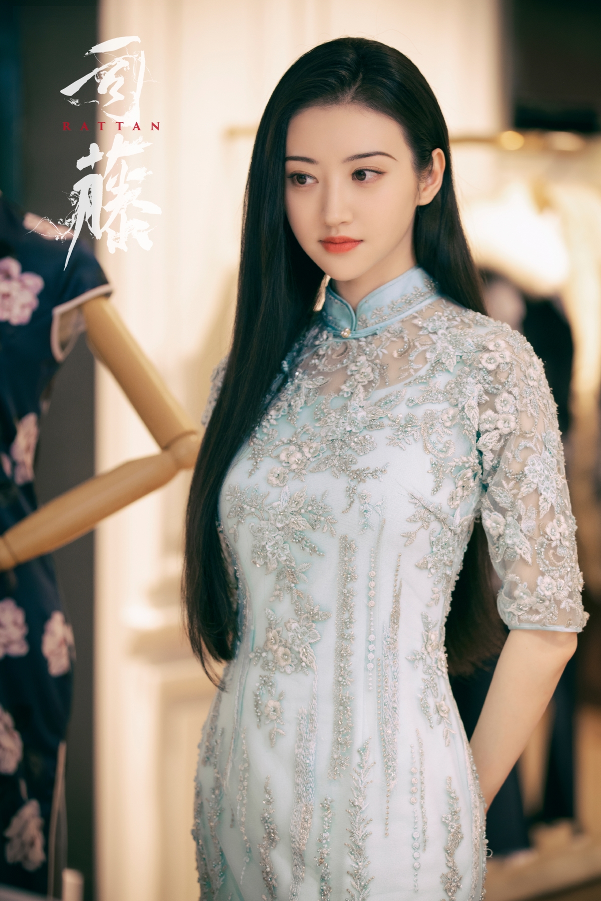 司藤景甜绝美剧照，4K竖屏手机壁纸，高清2560x3840，一键下载！