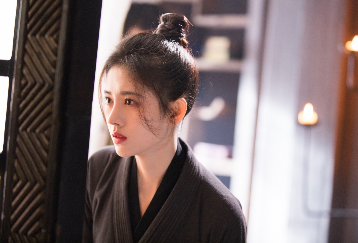 鞠婧祎绝美古装4K壁纸，黑色典雅，高清美女图片，4032x2734超高清下载