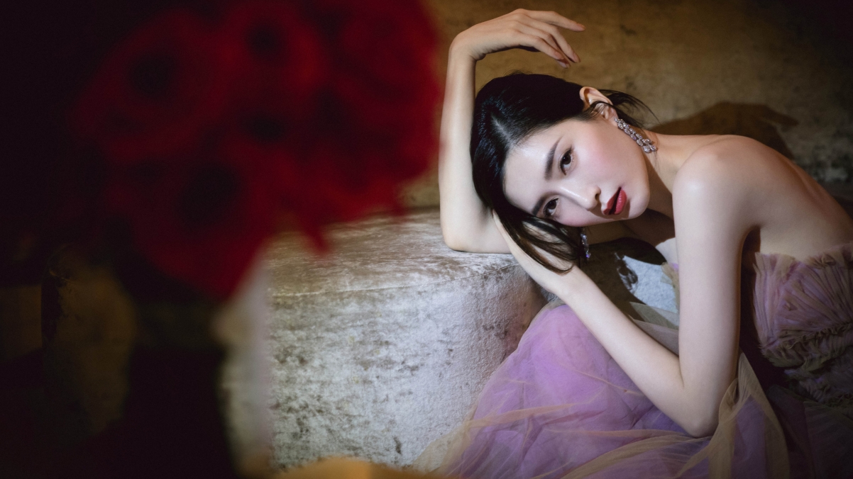 江疏影绝美4K高清壁纸，3840x2160分辨率美女图片，一键下载