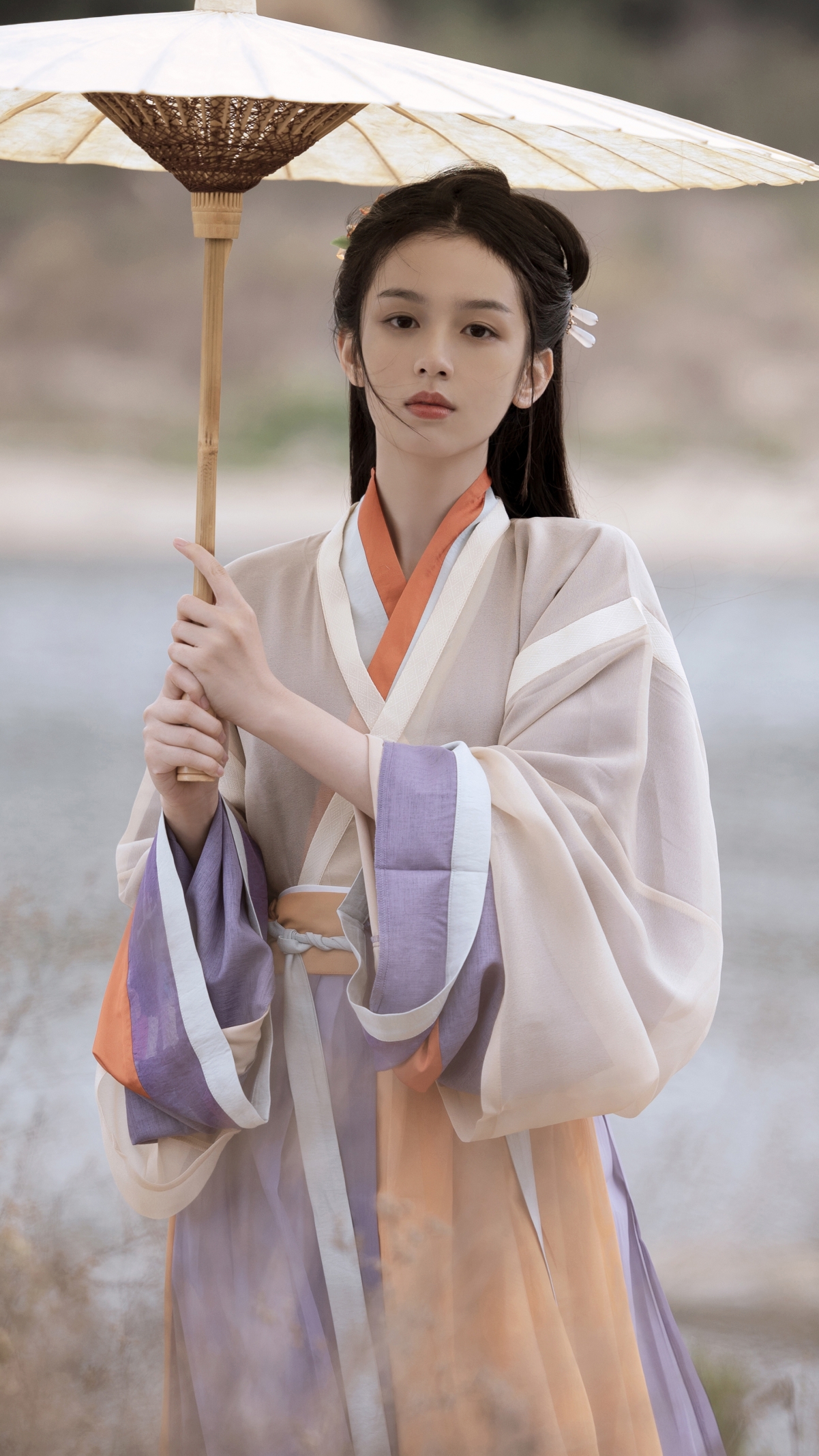 周也古风绝美壁纸，竖屏4K高清，2160x3840分辨率，手机专属下载
