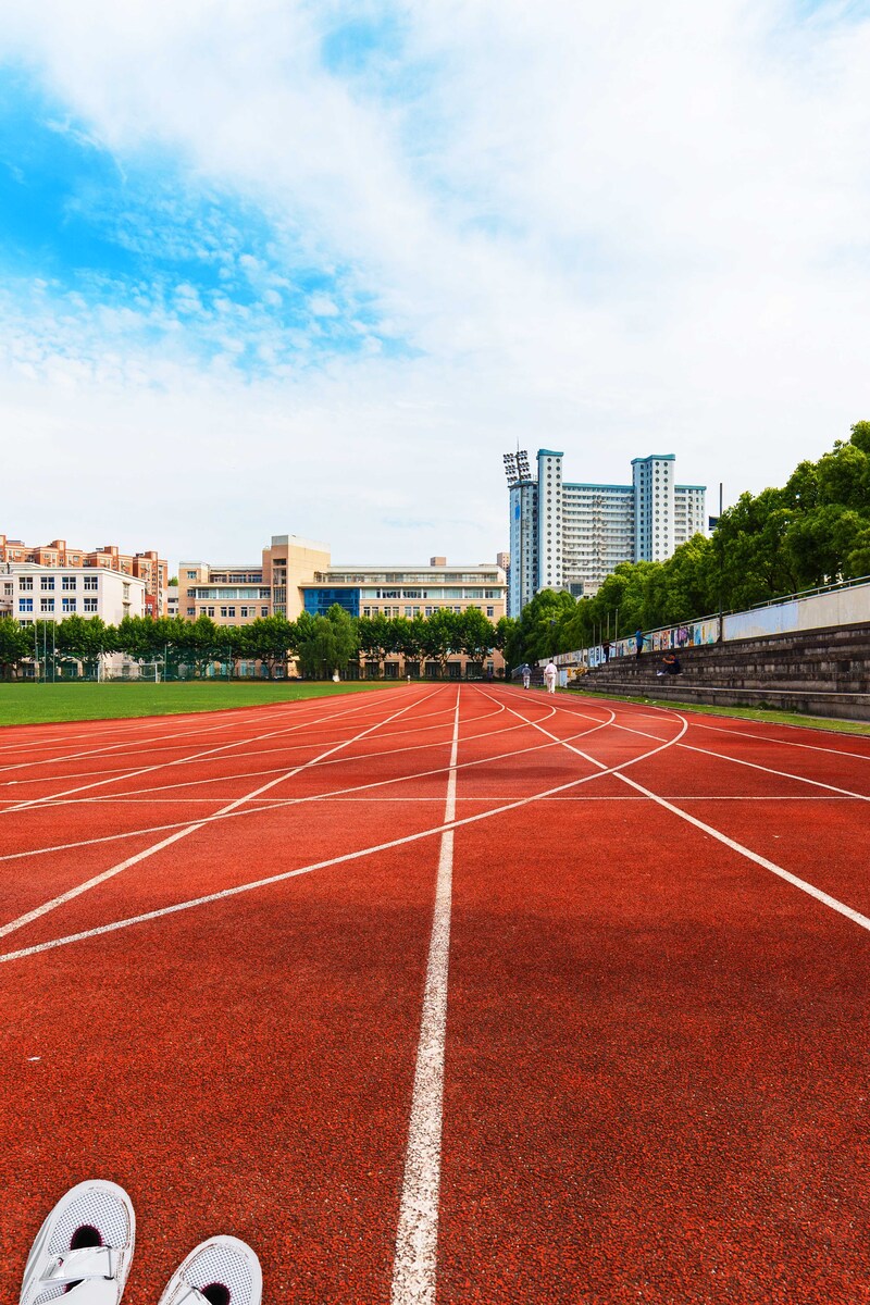 清爽风大学迎新海报，高清JPG+商务科技PSD素材下载