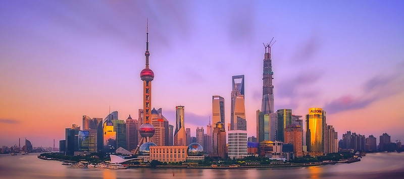 淘宝海报，上海外滩超清JPG，商务科技风设计素材，一键下载！