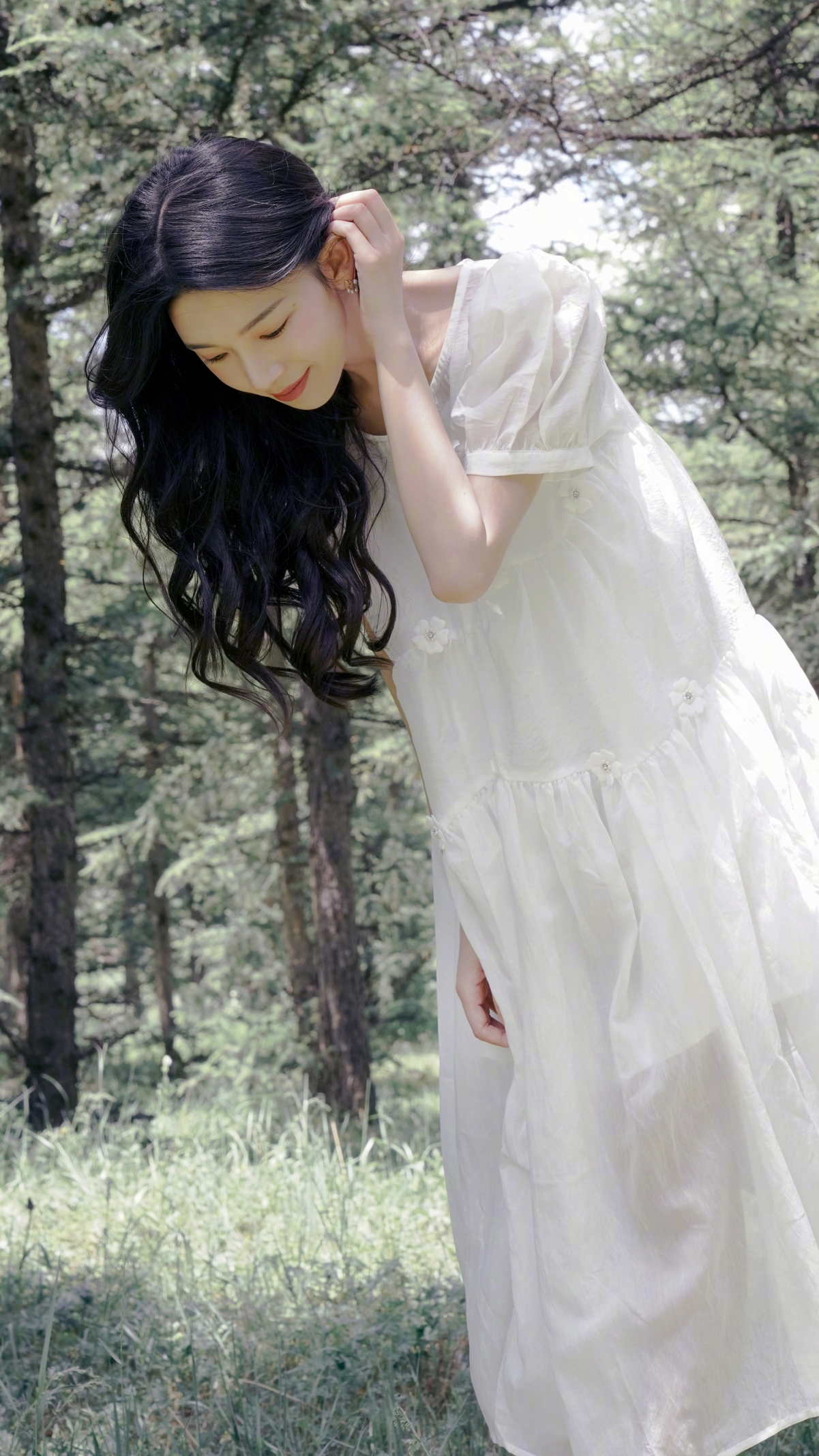 陈瑶唯美小清新4K手机壁纸，2160x3840超清分辨率，免费下载