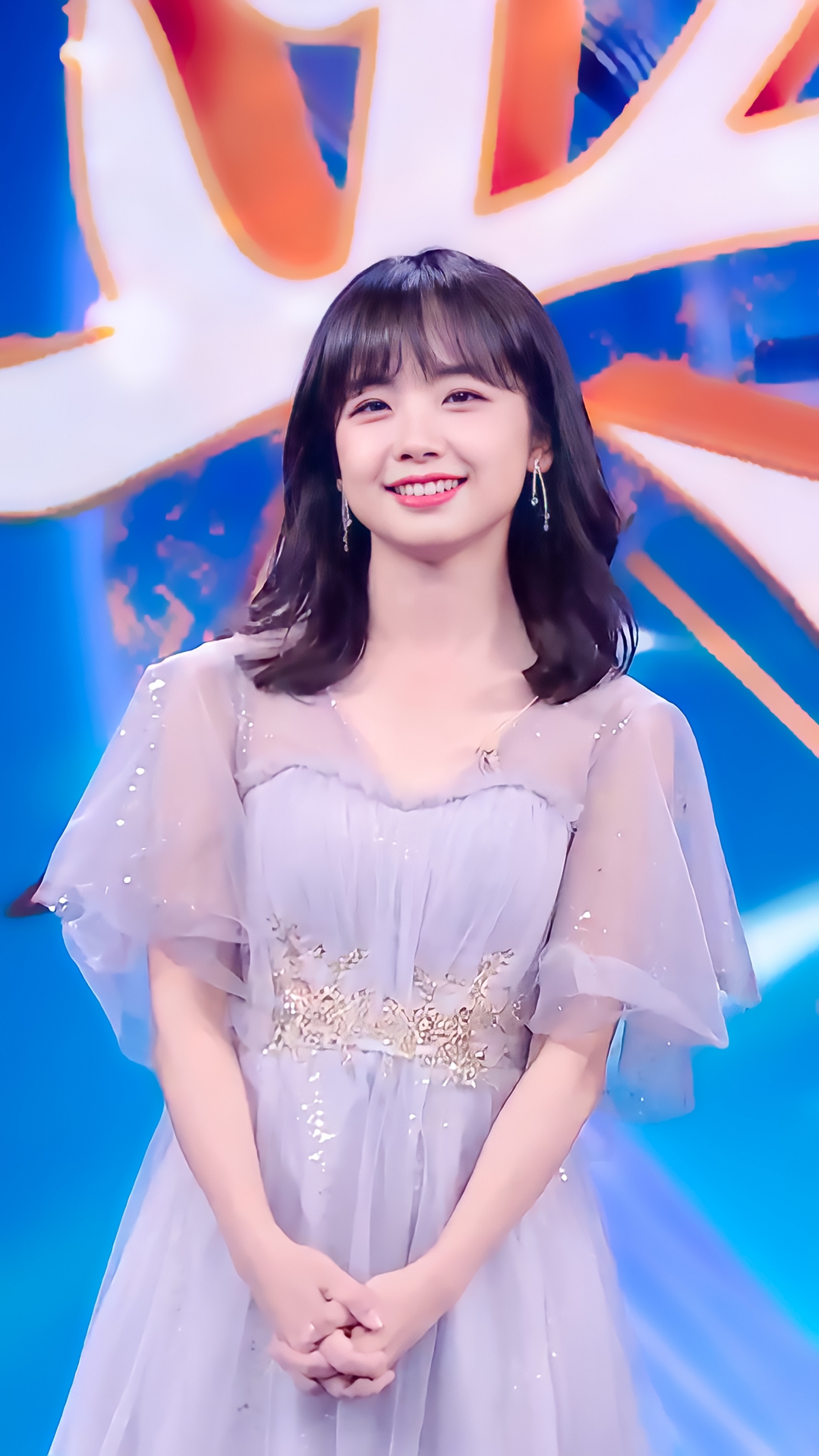 王冰冰绝美4K超清手机壁纸，2160x3840高清分辨率，免费下载！