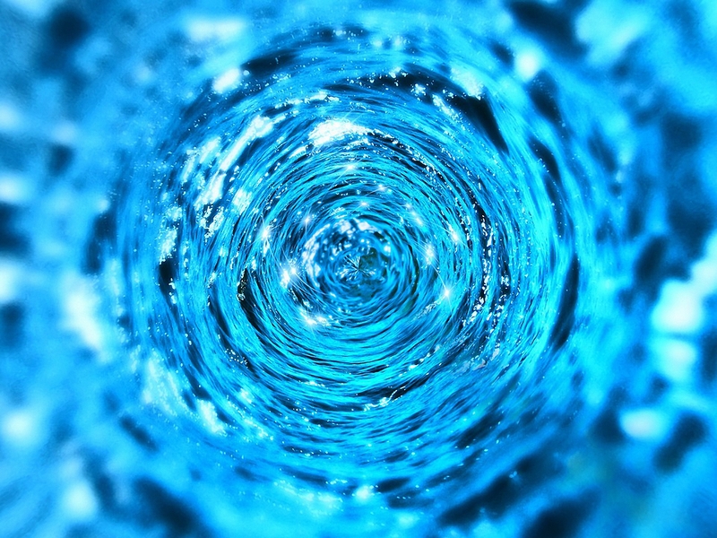 蓝色水流隧道背景摄影，高清JPG素材，风景设计必备下载