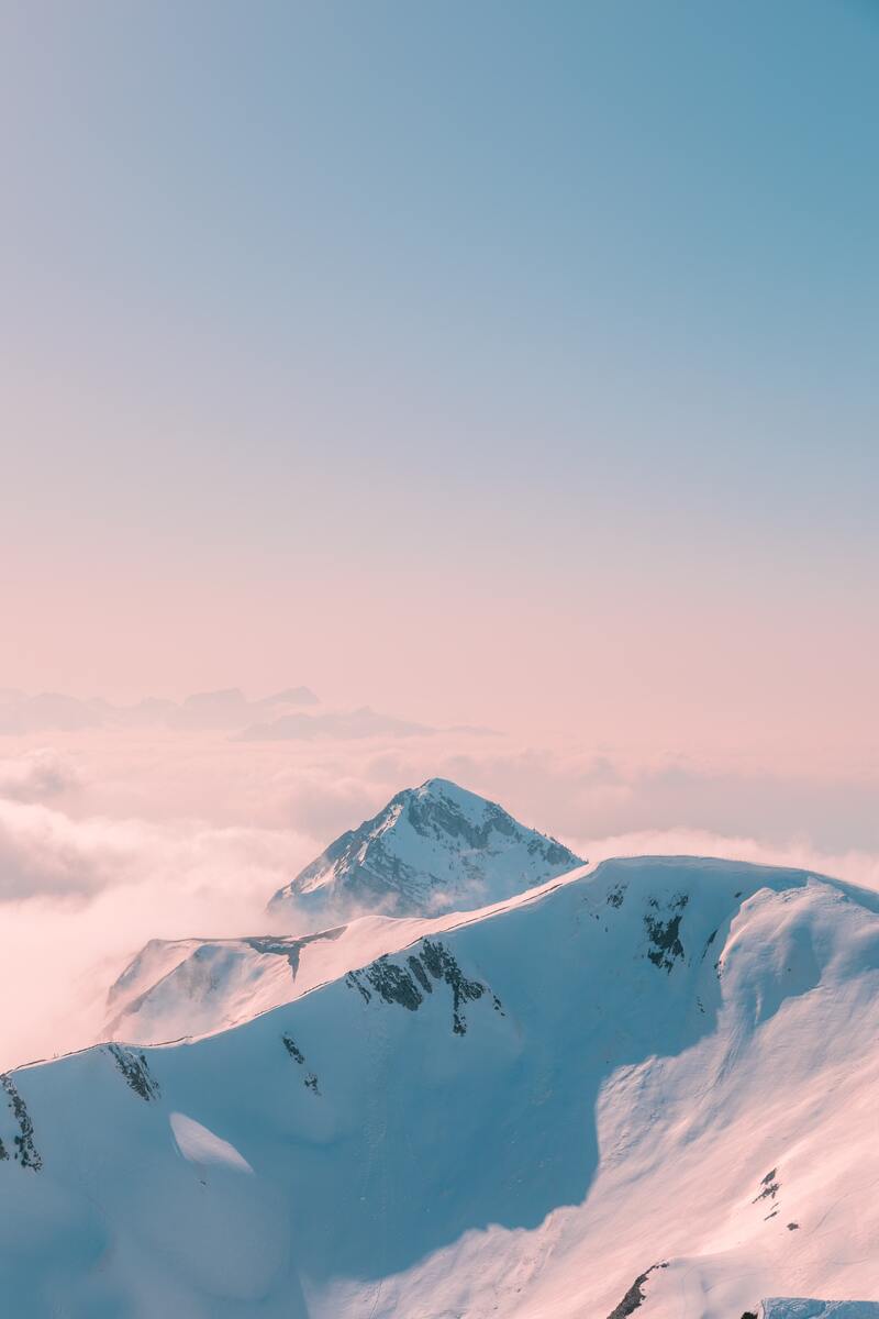 白色雪山绝美高清大图，JPG格式摄影佳作，风景设计素材任你下载