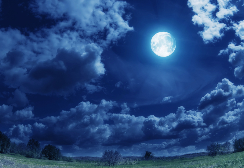 明月夜空高清JPG摄影，绝美风景素材免费下载