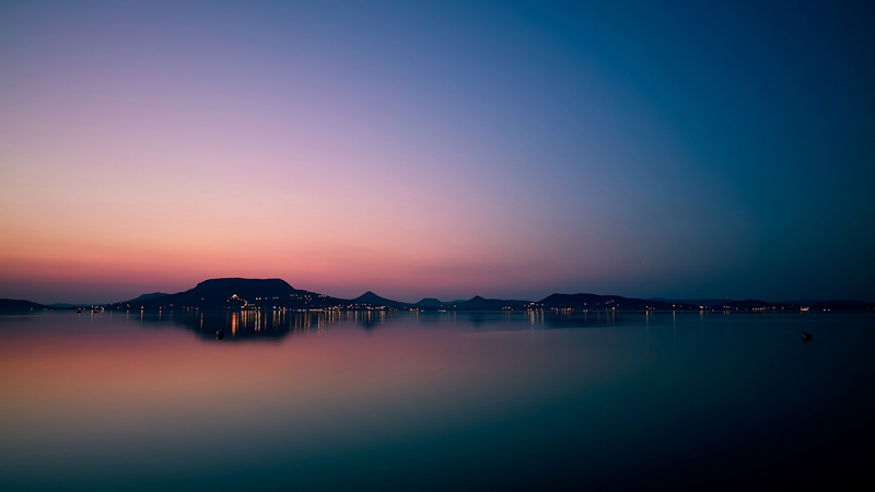 夜晚海景高清摄影，JPG风景图片素材免费下载