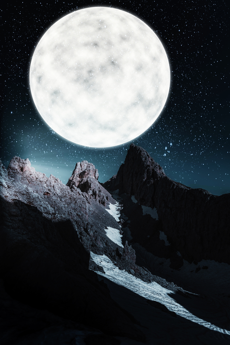 月下高山星空绝美JPG摄影，高清风景图片素材下载