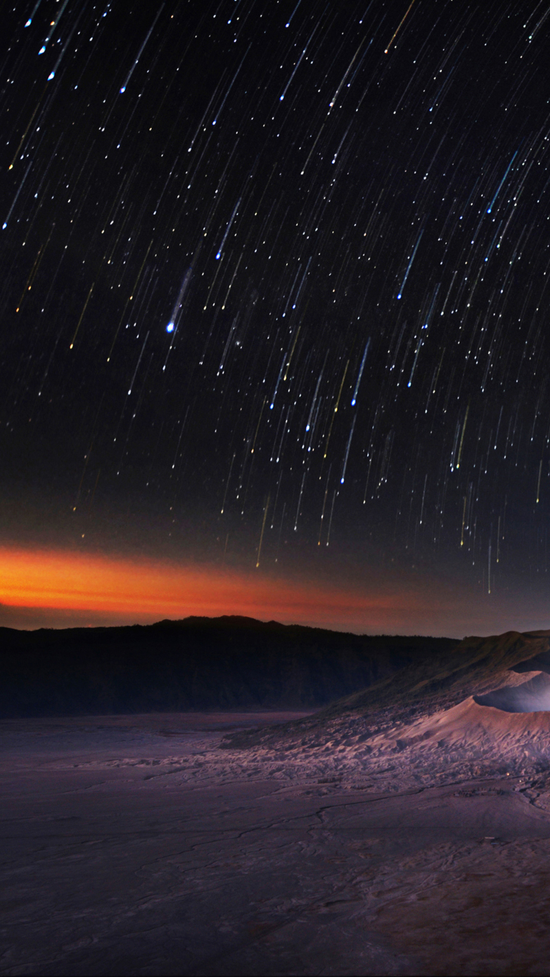 流星夜景暗调H5背景图，高清JPG摄影素材，免费下载