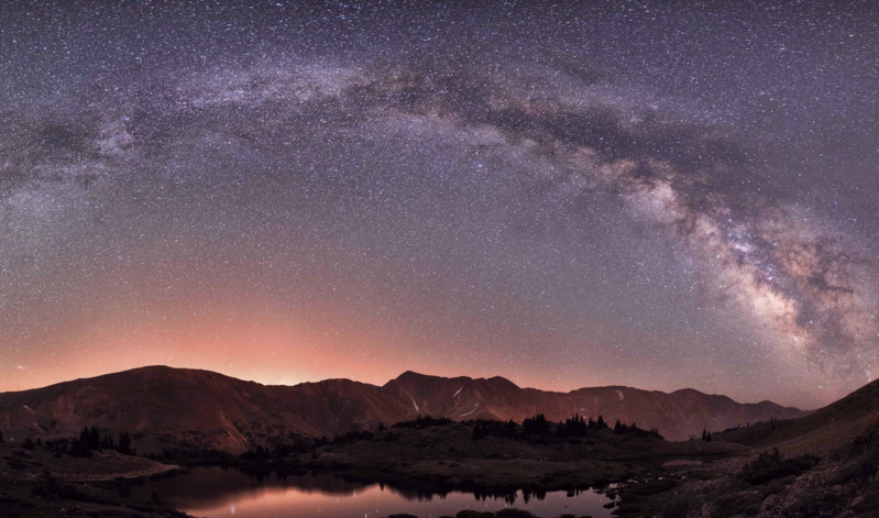 宇宙星空美景，精选6张高清JPG星球地球摄影，设计素材免费下载