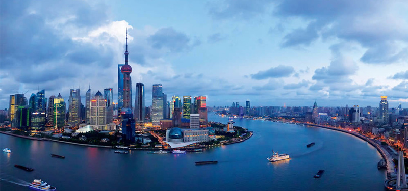 城市湖景摩天大楼风光JPG素材，高清Banner背景设计图片免费下载