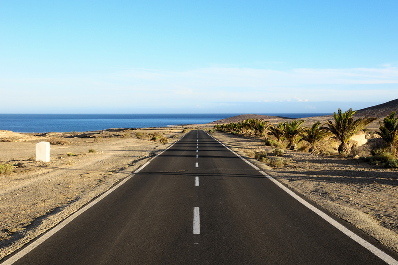 蓝天大海公路美景，高清JPG摄影素材，风景图片设计必备下载