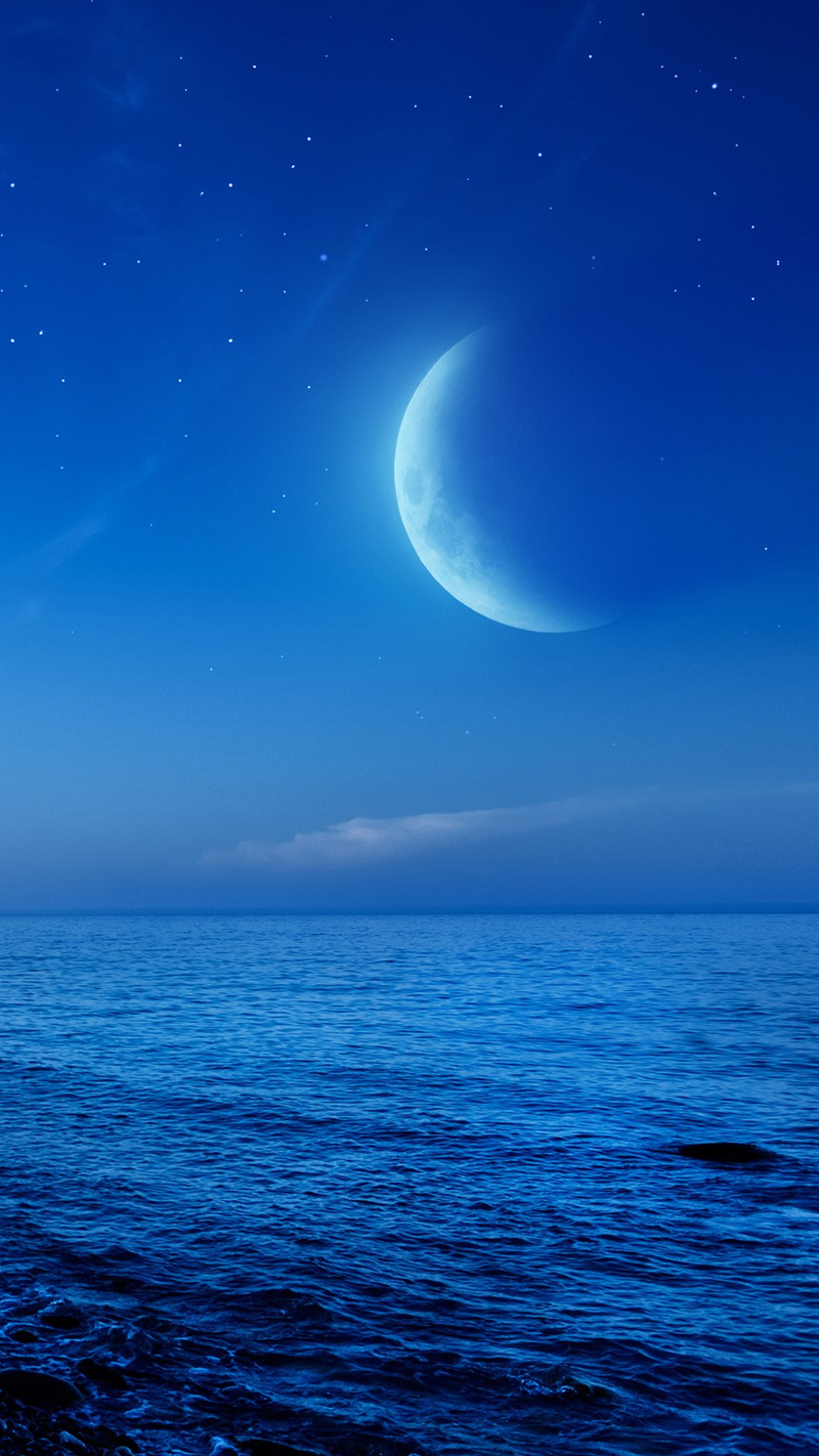 深蓝色月夜背景高清JPG，绝美风景摄影素材，免费下载