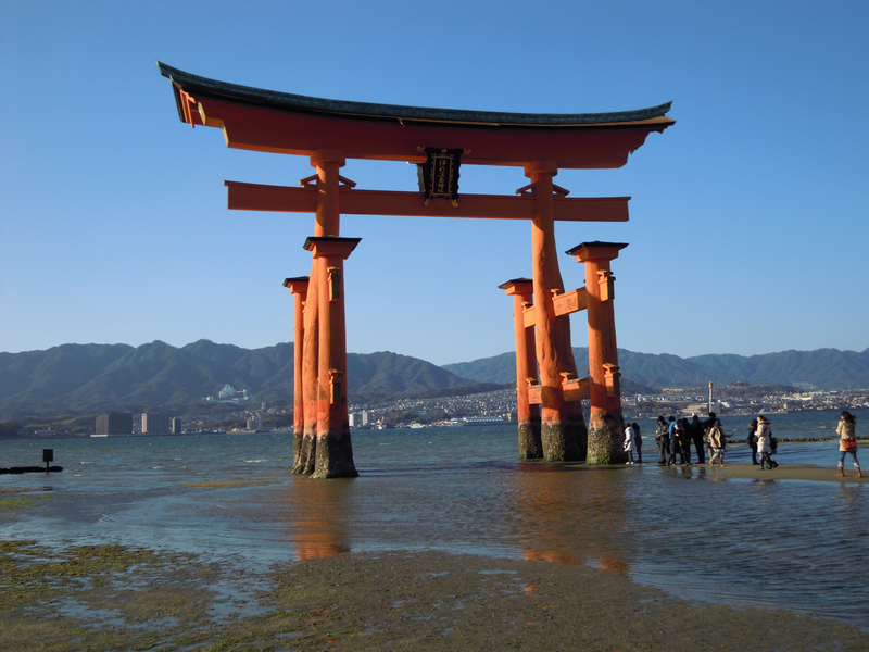 日本知名地标鸟居精选高清JPG图片，摄影美景素材，一键下载
