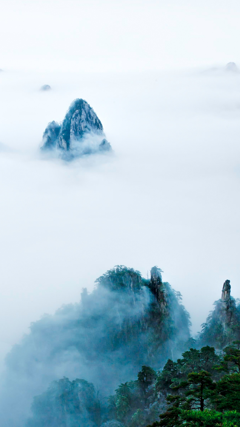 云海缭绕H5背景素材，高清JPG风景图，一键下载设计必备