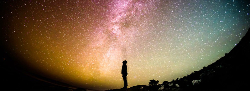 星空独行者海报，高清JPG风景摄影素材，一键下载设计新灵感