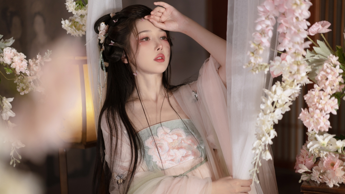 古风美女，唯美古装花韵，4K超清壁纸3840x2160高清下载