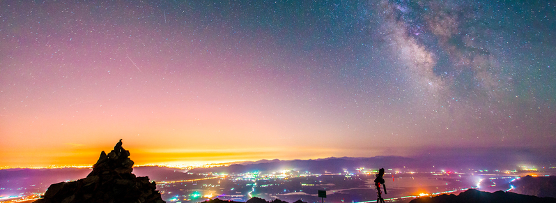 宇宙星空图，高清JPG海报与PSD设计素材，风景摄影下载