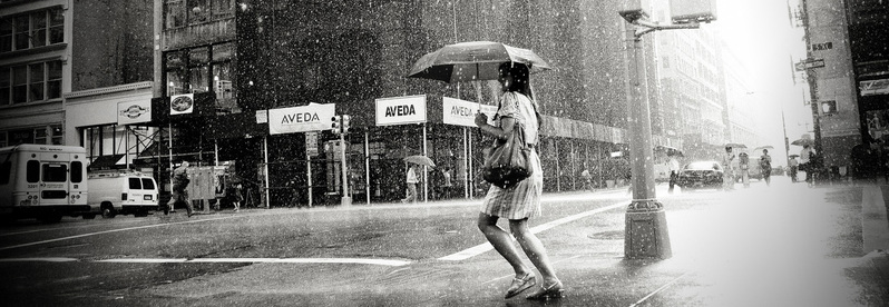 非主流欧式街景雨景摄影，高清JPG/PSD设计素材下载