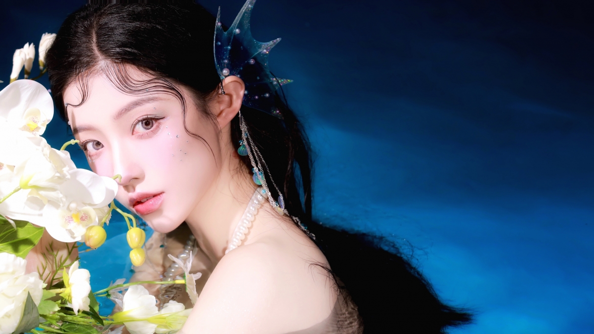 潘白雪美人鱼惊艳亮相，超高清4K电脑壁纸，3840x2160分辨率美女图片，一键下载