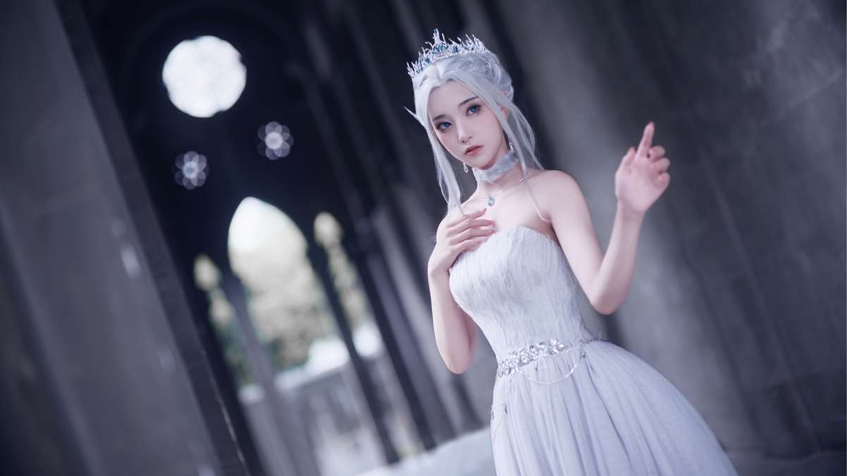 Cosplay冰公主惊艳登场，超高清4K美女壁纸，3840x2160分辨率免费下载