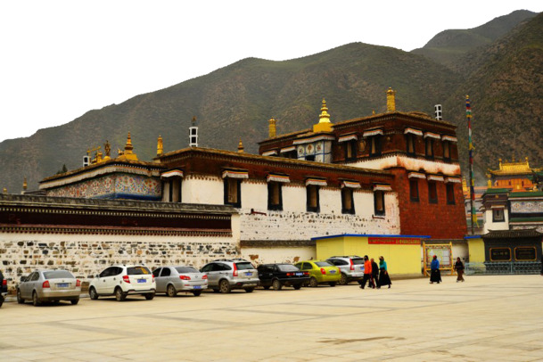 甘南拉卜楞寺风光美图，高清PNG透明背景，EPS设计素材免费下载
