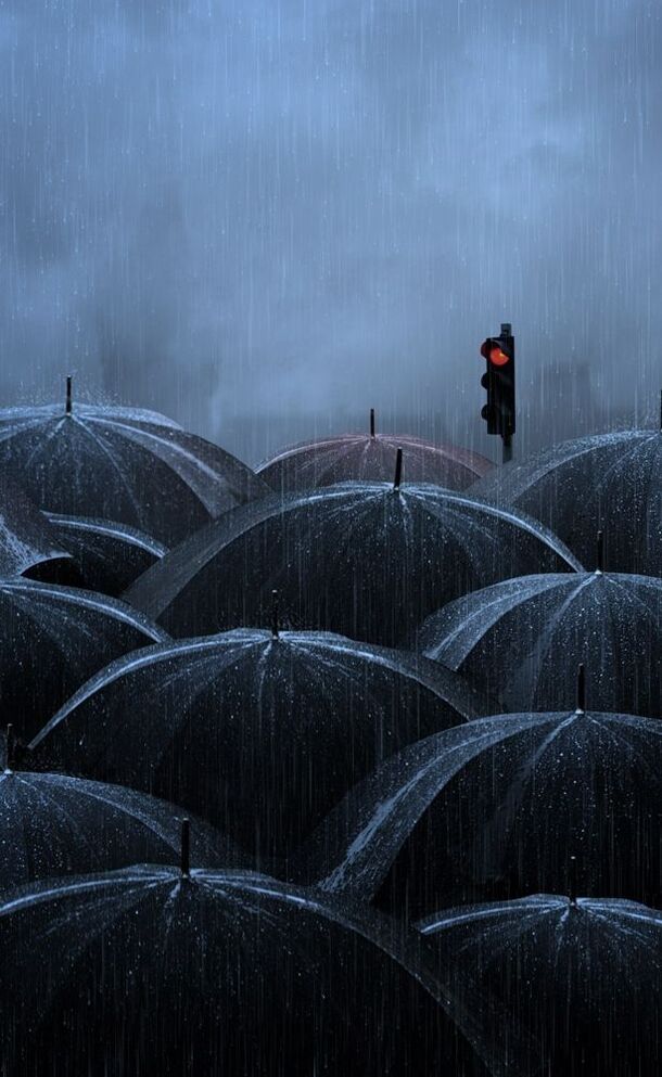 红灯映雨，交错伞影，高清PNG透明背景H5设计素材下载