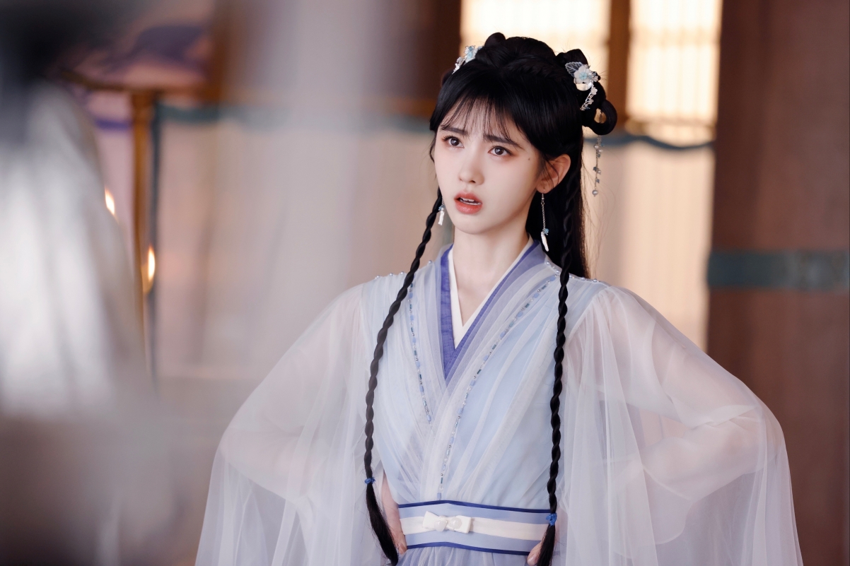 轻古风仙侠剧《花戎》鞠婧祎绝美壁纸，4K高清美女图片，4032x2688分辨率，一键下载！