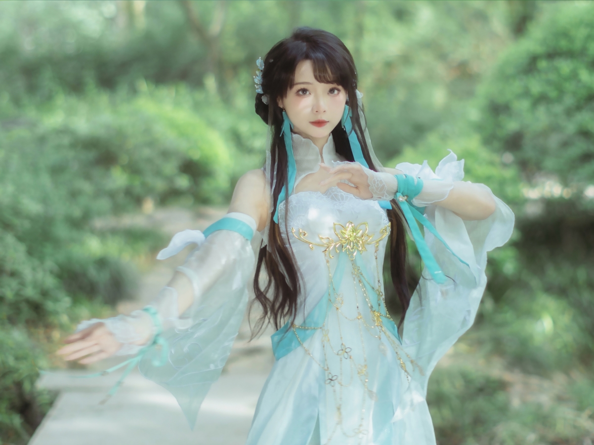 逆水寒古风美女Cosplay壁纸，iPad平板电脑高清2732x2048图片下载