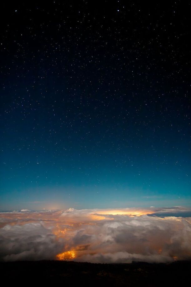 高清蓝色星空矢量背景PNG，抽象梦幻素材，透明图片元素，免费下载