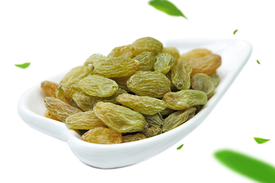 白瓷碗盛绿葡萄干，高清PNG透明图，植物装饰元素，设计素材下载