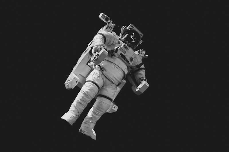 航天员宇宙探险，飞船航行风采，高清JPG航空服摄影素材下载