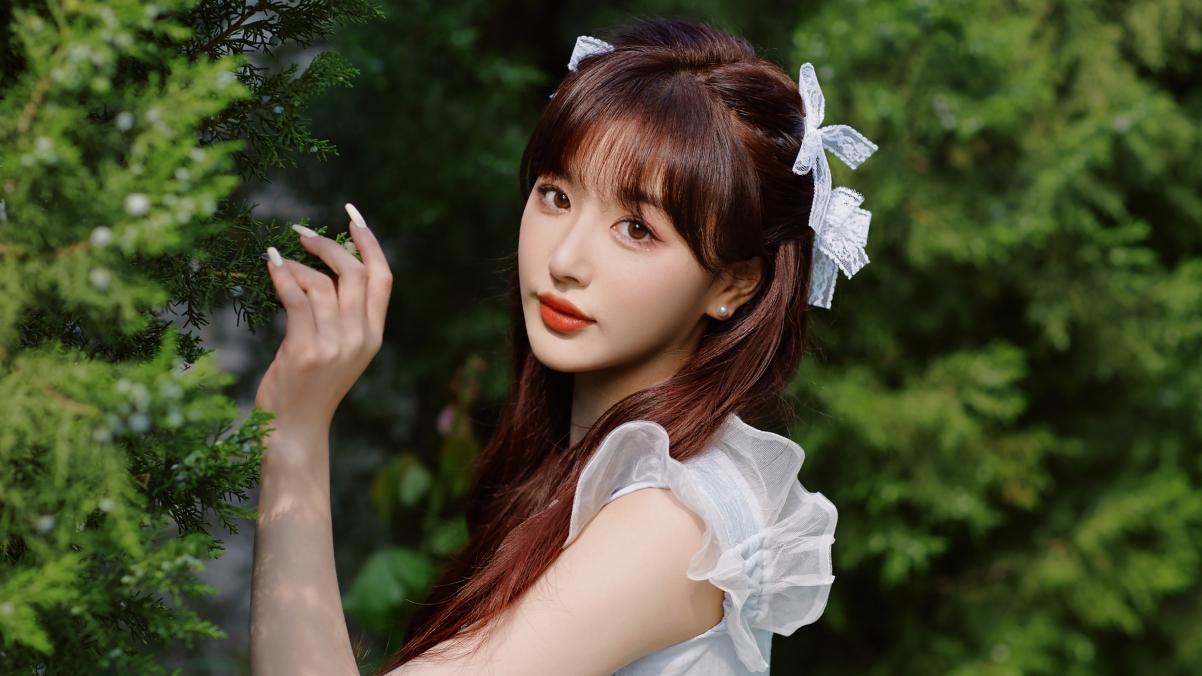 孔雪儿高清护眼壁纸，清纯美女4K图片，3840x2160超清分辨率下载