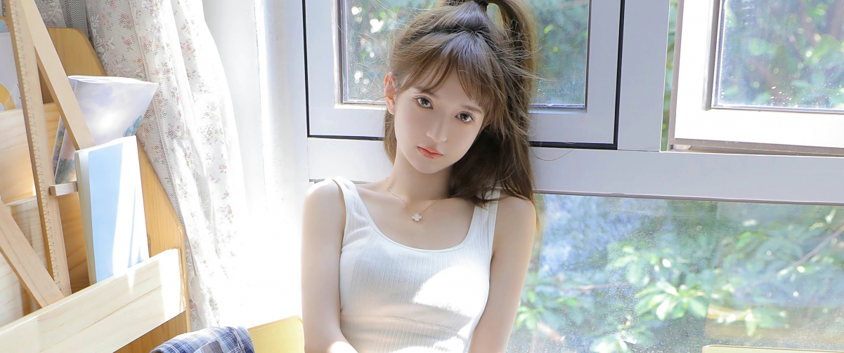 3440x1440带鱼屏专享，居家小清新阳光美女壁纸，4K高清下载！