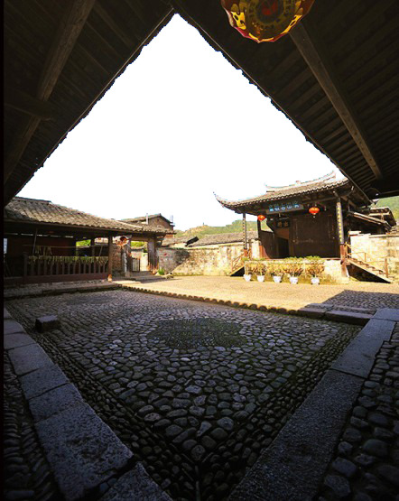 中国客家建筑高清PNG透明图，风景摄影与设计素材下载