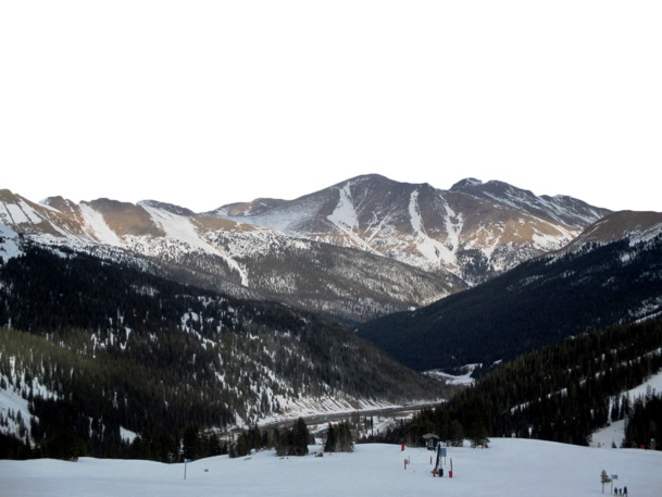 雪山滑雪场高清PNG透明背景图片，风景摄影素材下载
