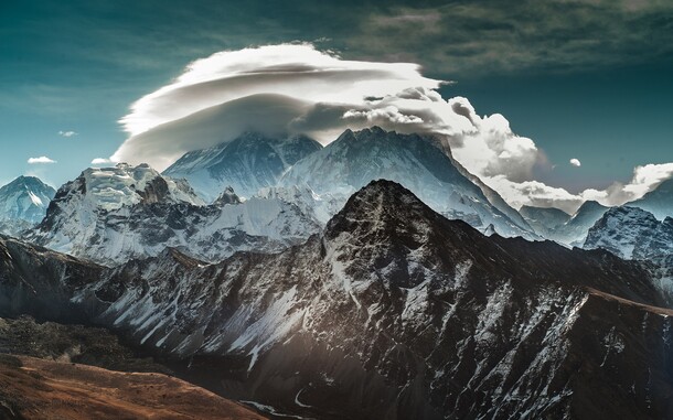 喜马拉雅山天空美景，高清PNG透明背景摄影素材，免费下载