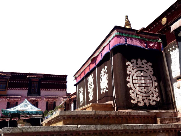 大昭寺风光PNG透明背景图，高清摄影素材，设计元素免费下载