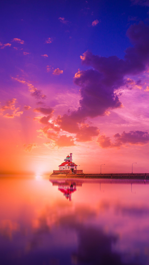 梦幻夕阳蓝天粉色云彩PNG透明背景，抽象设计素材高清下载