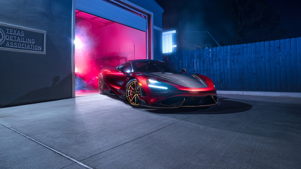 迈凯伦MSO 765LT Spider红色跑车，惊艳4K高清壁纸，3840x2160分辨率，畅享极致视觉盛宴！