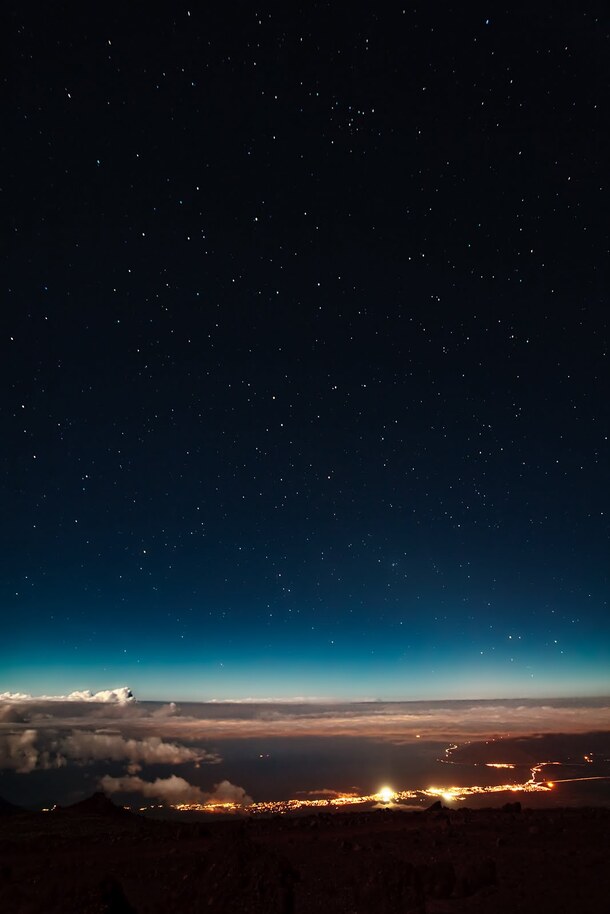 星际夜空高清PNG透明背景，黑色宇宙风景图片素材下载