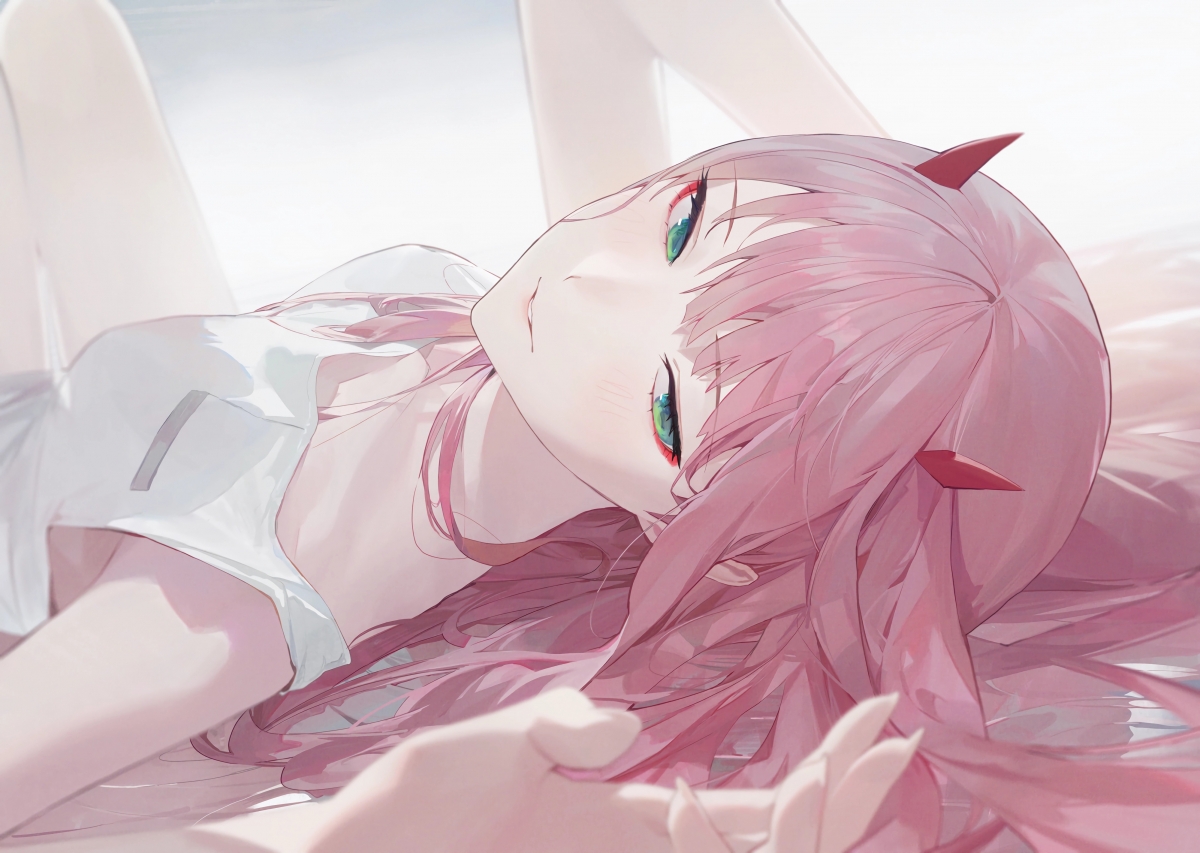 动漫女孩02，粉色长发白衣造型，超高清4K壁纸（4000x2842）免费下载