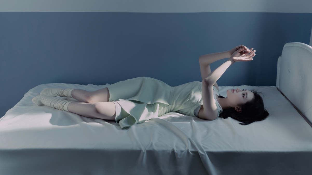 清新居家风，美女李兰迪惊艳亮相！超高清4K壁纸下载，尽享3840x2160视觉盛宴