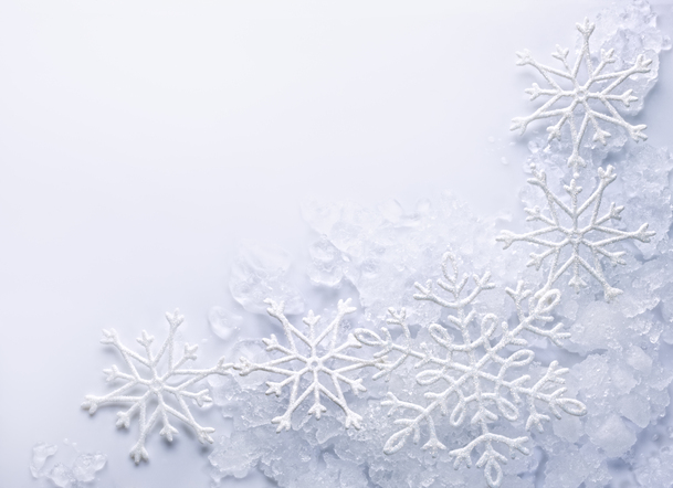 白色雪花PNG透明背景图，高清底纹素材，免费下载
