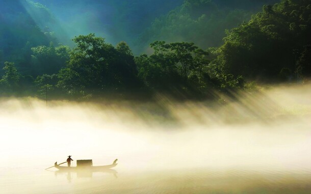 迷雾森林小船海报，高清PNG透明背景摄影风景图片素材下载