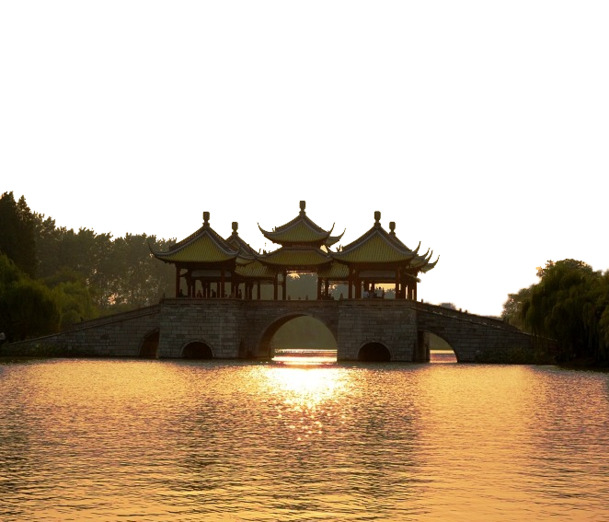 金色湖面五亭桥PNG透明背景，摄影级风景设计素材下载
