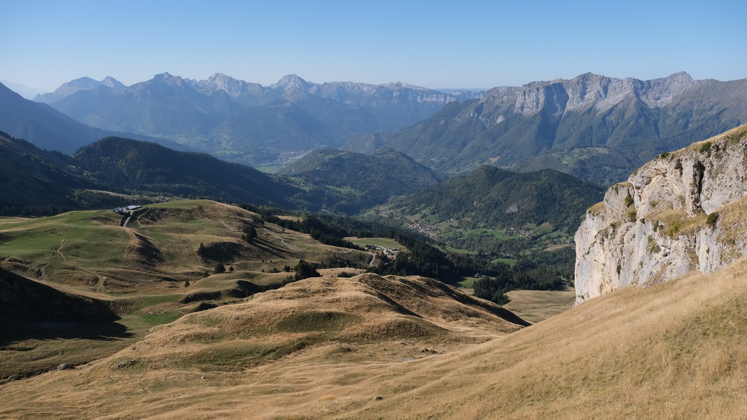 自然之美，山脉浮雕与丘陵山谷，高清4K风景壁纸（3840x2160）免费下载