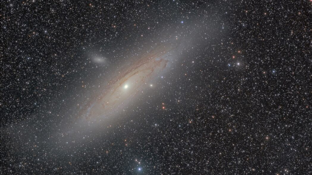 仙女座银河系星辰之美，超高清4K太空壁纸，3840x2160分辨率，免费下载